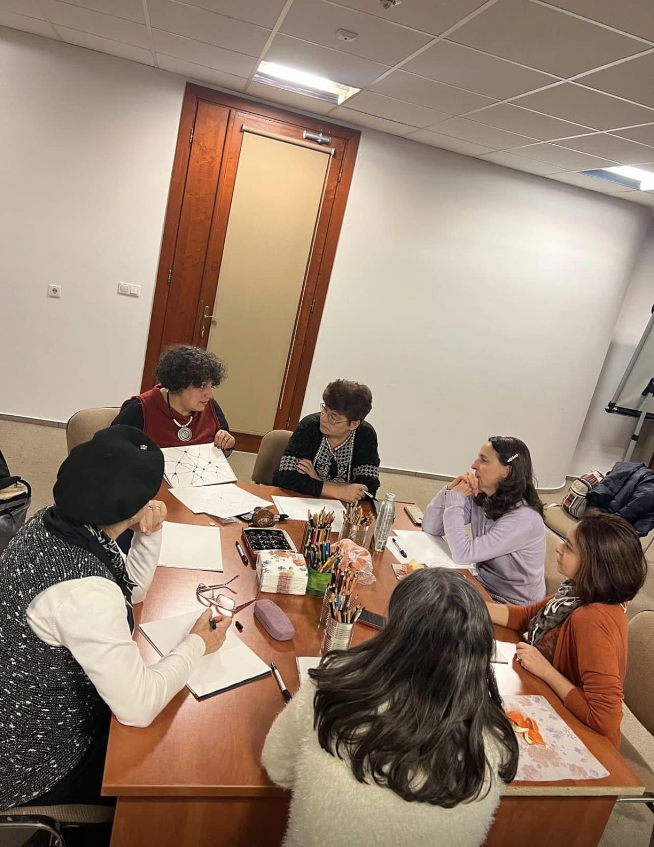 Grup Suport Oncologic Sibiu | Dăm startul atelierelor de arterapie prin neuro artă pentru pacienții oncologici!