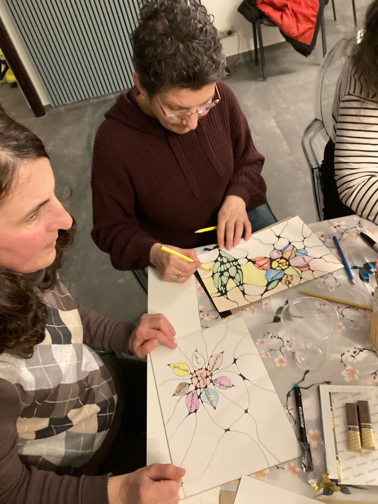 Grup Suport Oncologic Sibiu | Atelier de neuro-artă: „Floarea calităților noastre”